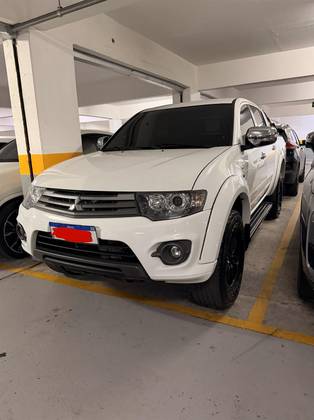 MITSUBISHI L200 TRITON 3.5 HPE 4X4 CD V6 24V FLEX 4P AUTOMÁTICO